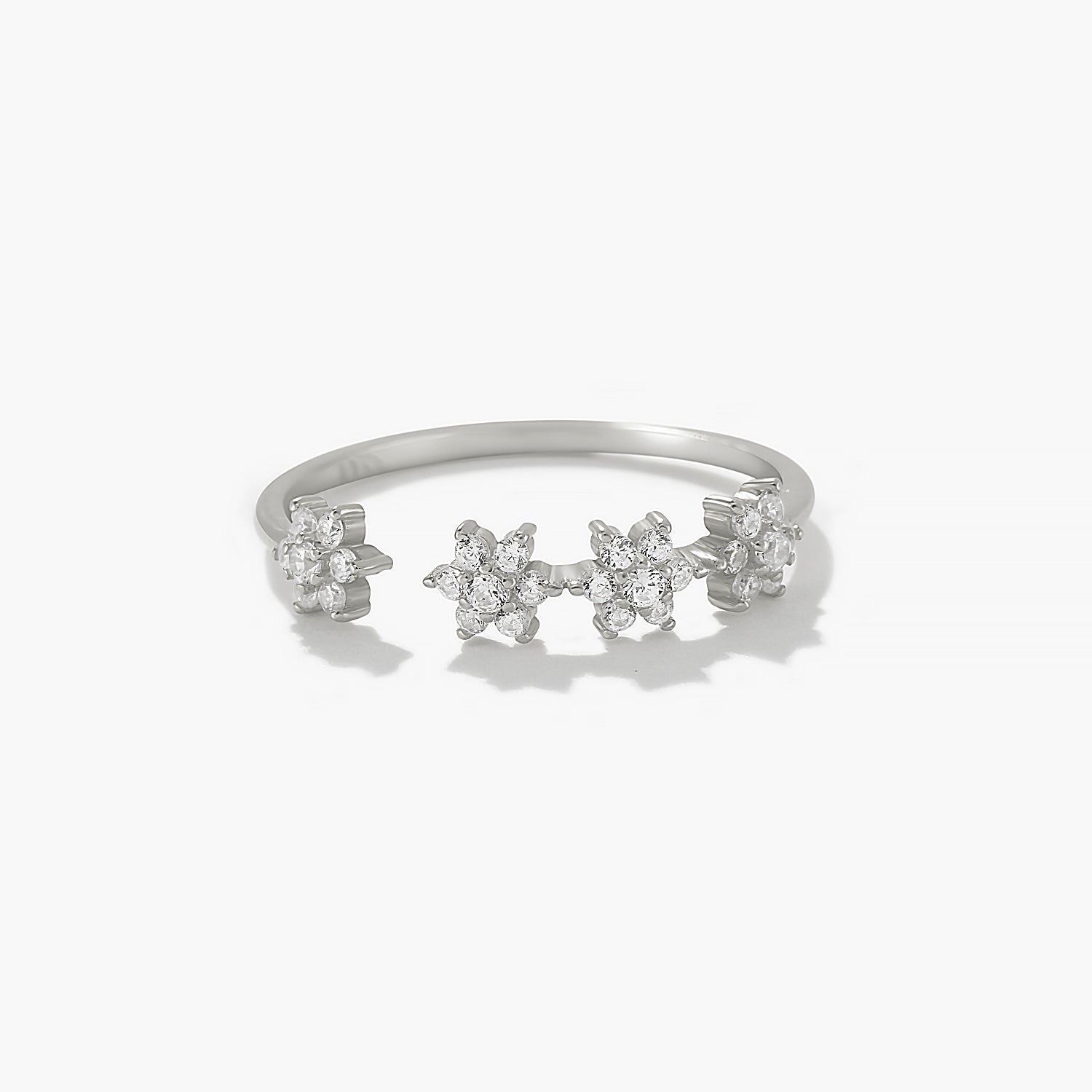 Horae Snowflake Zircon Ring