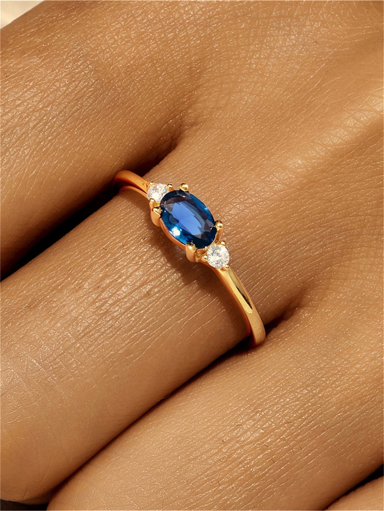 Horae 925 Sterling Silver Solitaire Blue Ovale Zircon Anniversaire Open Ring