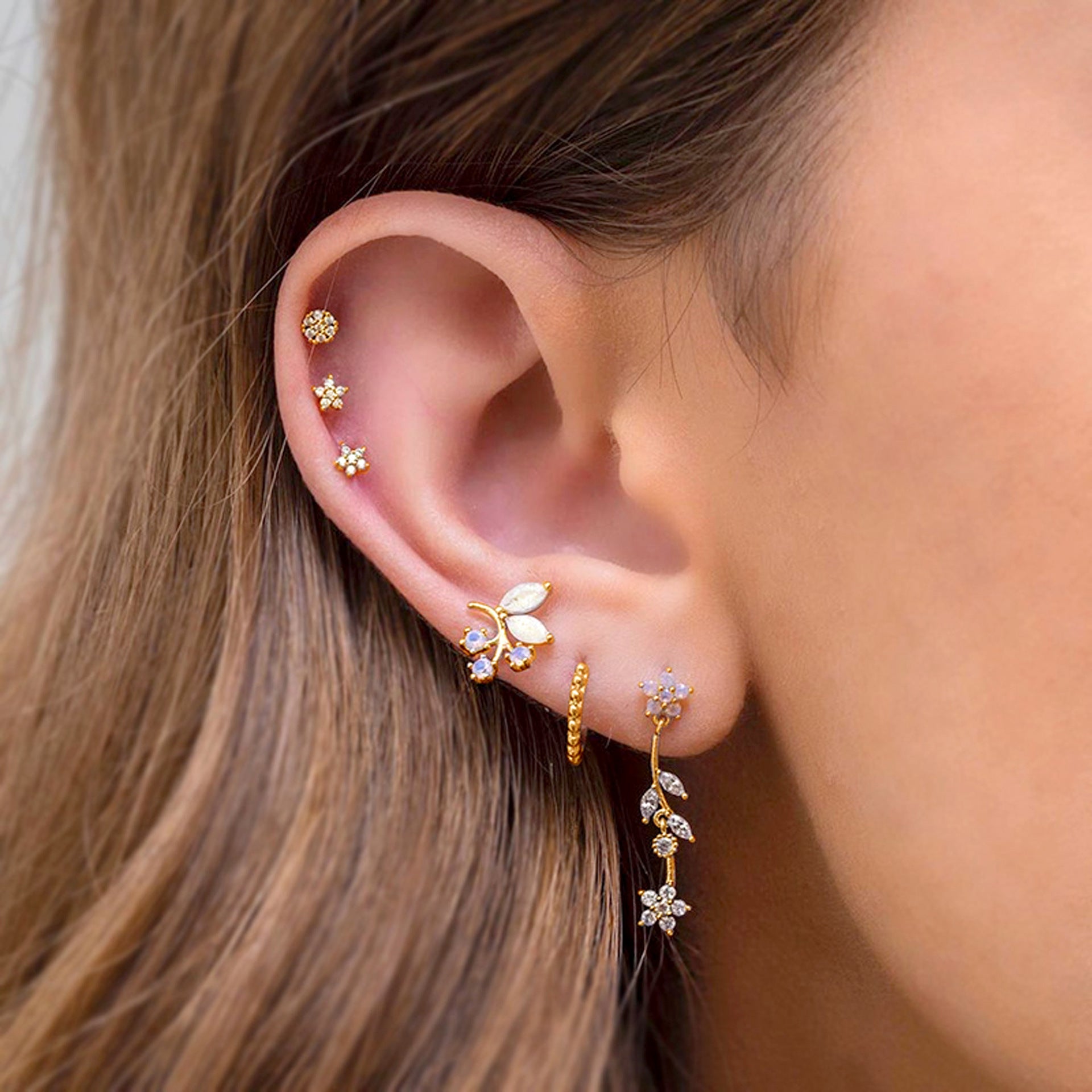 Horae Golden Glamour Ear Cuff Collection